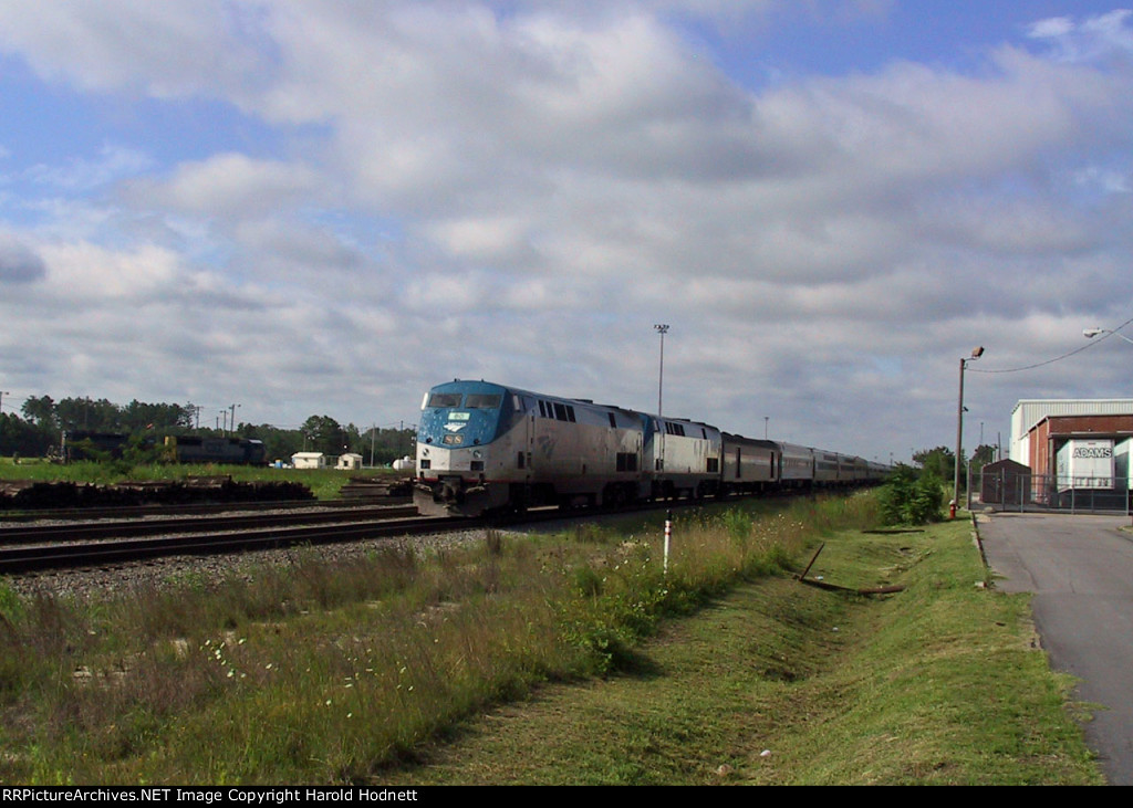 AMTK 80 & 144 lead train P092-10 northbound